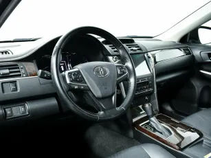 Toyota  10