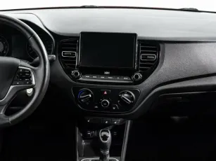 Hyundai  8