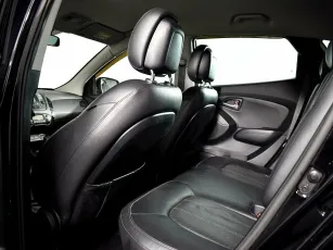 Hyundai  12