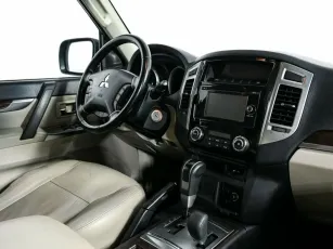 Mitsubishi  6