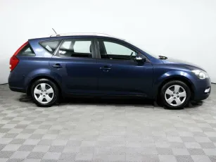 Kia  4
