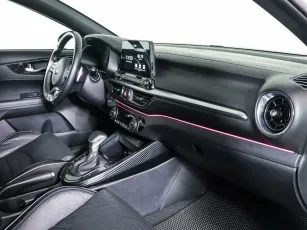 Kia  8