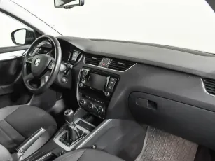 Skoda  9