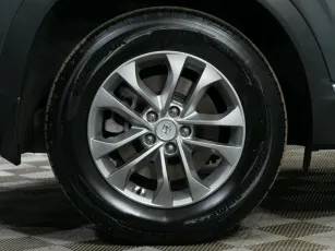 Hyundai  6