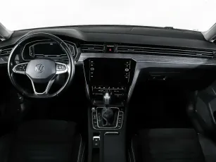 Volkswagen  10