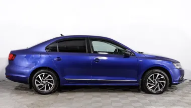 Volkswagen  3