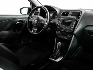 Volkswagen  6