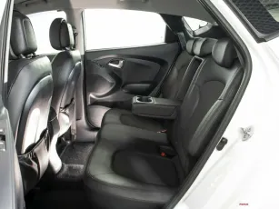 Hyundai  16