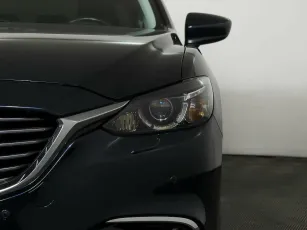 Mazda  8