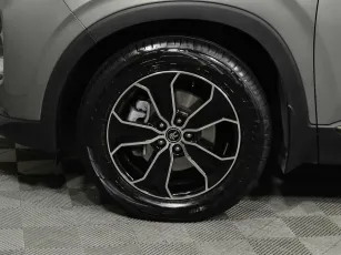 Hyundai  9