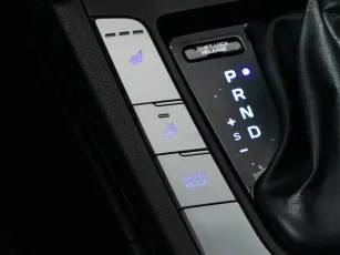 Hyundai  11