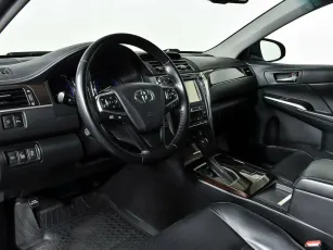 Toyota  10