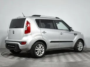 Kia  3