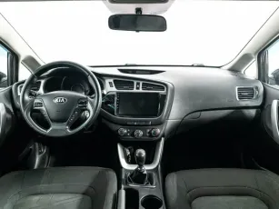 Kia  6