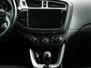Kia  9