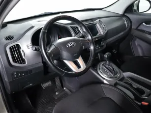 Kia  11
