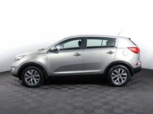 Kia  3