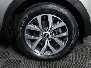 Kia  8