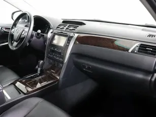 Toyota  5