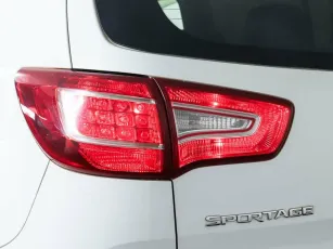 Kia  8