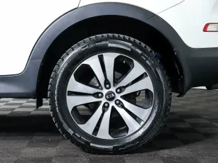 Kia  9