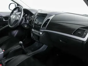 SsangYong  6