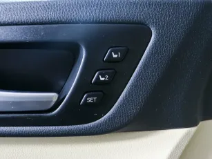 Toyota  19