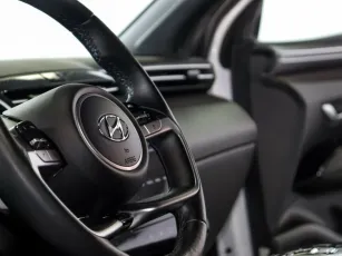 Hyundai  12