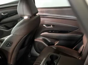 Hyundai  28