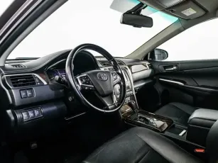 Toyota  7
