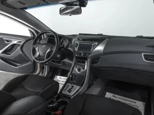 Hyundai  6