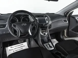 Hyundai  7