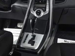 Hyundai  9