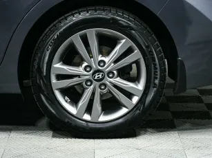 Hyundai  8