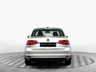 Volkswagen  6