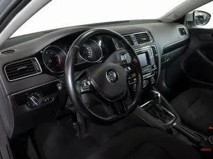 Volkswagen  9
