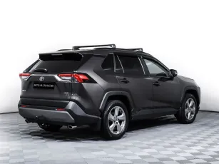 Toyota  5