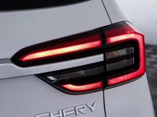 Chery  8