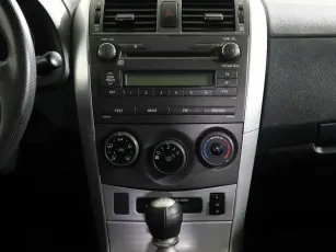 Toyota  8