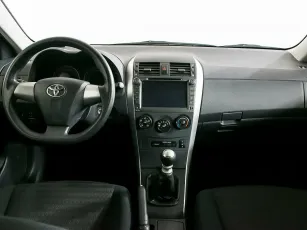 Toyota  11