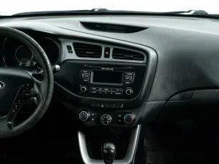 Kia  8