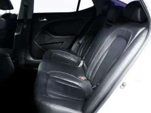 Kia  11