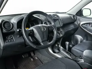 Toyota  10