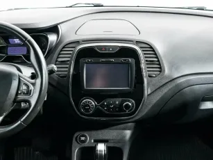 Renault  8