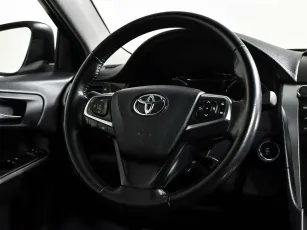Toyota  11