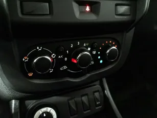 Renault  9
