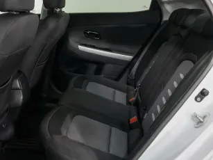 Kia  11