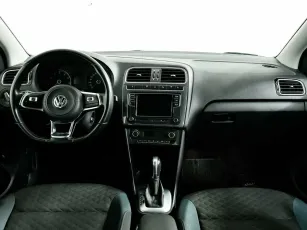 Volkswagen  8