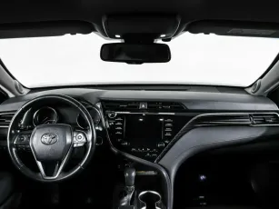 Toyota  9