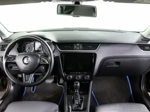 Skoda  9